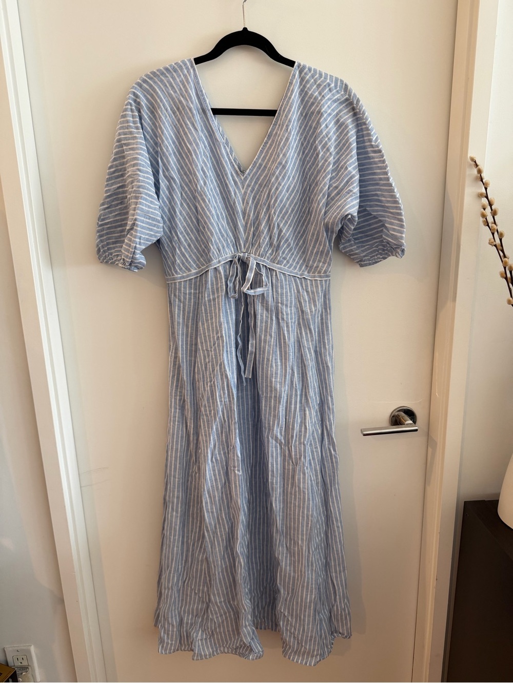 Gal Meets Glam Light Blue & White Striped V-Neck Tie-Waist Maxi Dress